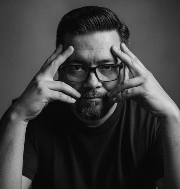 J.L. Cunha - Foto del autor